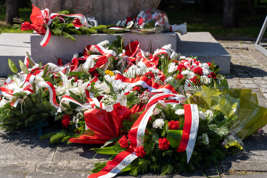 "Piętno na ludzkości". Upamiętnili ofiary KL Stutthof zdjęcie nr 284321