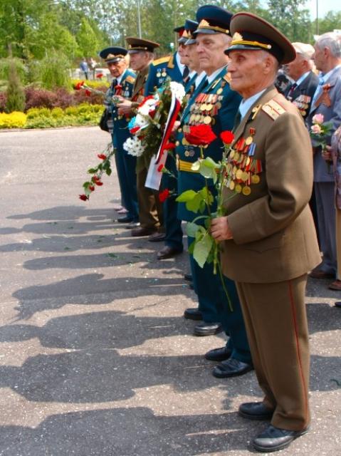 Obchody 64. rocznicy zakończenia II wojny światowej zdjęcie nr 22968