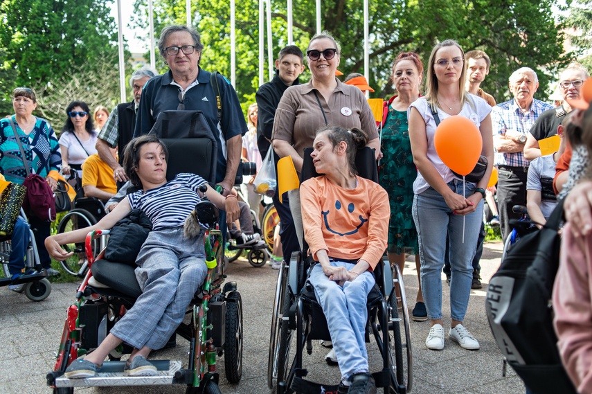TON zaczął grać zdjęcie nr 285247