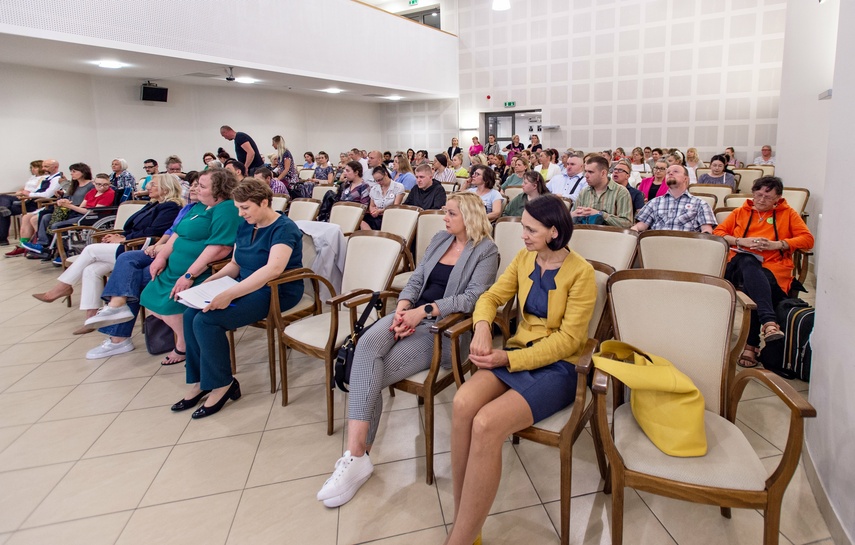 "Nie bójmy się trudnych pytań: co będzie z moim synem, gdy umrę"? zdjęcie nr 285332