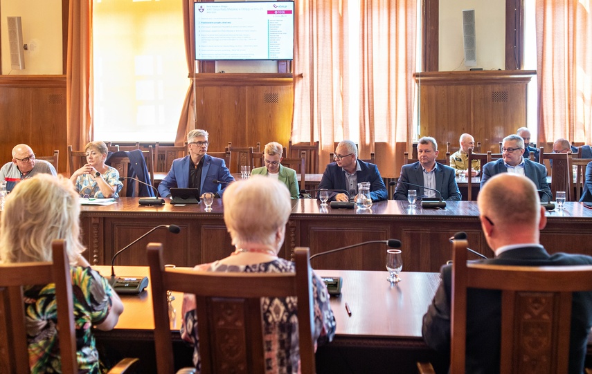 Sesja RM, czyli zażarta dyskusja o porcie i ankietach zdjęcie nr 285419