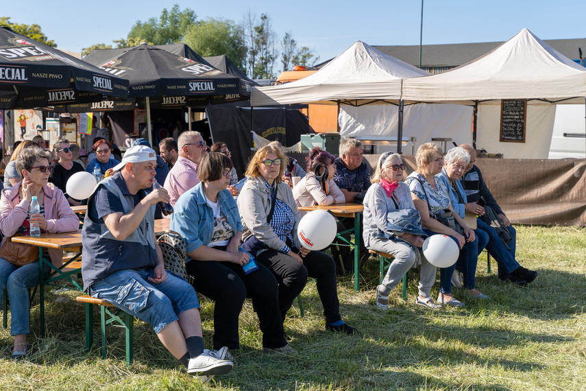 Rodzinnie na lotnisku zdjęcie nr 286040