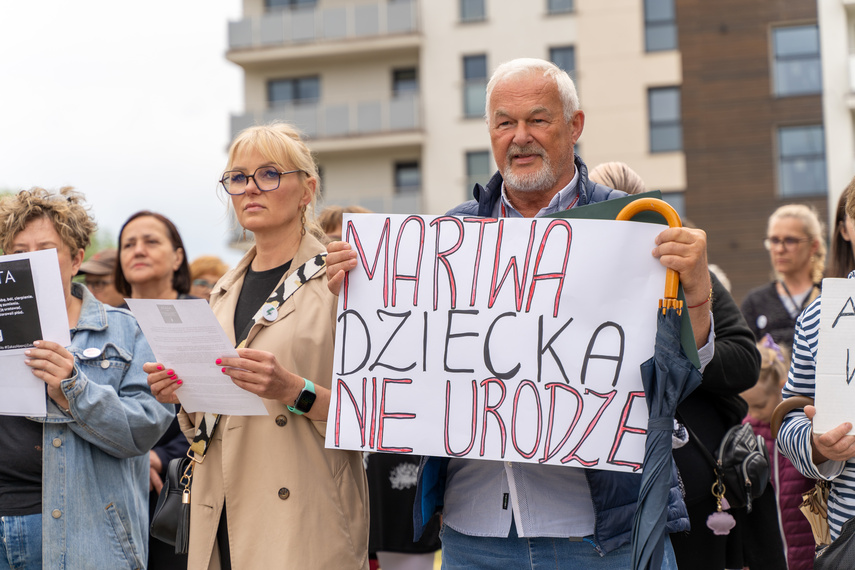 "Zadajemy lekarzom pytanie: dlaczego nie chcą nam pomagać?" zdjęcie nr 287294