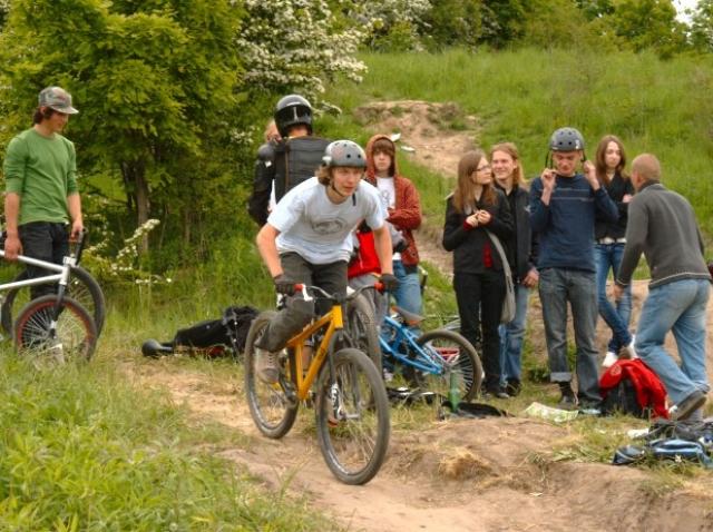 Zawody rowerowe na Gęsiej Górze zdjęcie nr 23428