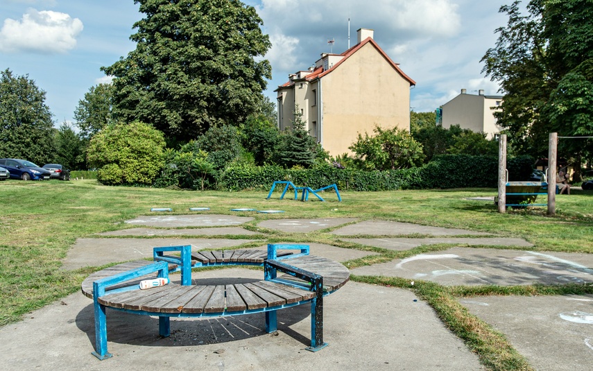Co z placem zabaw przy Wapiennej? zdjęcie nr 291198