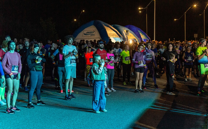 Nocne bieganie na Modrzewinie zdjęcie nr 293830