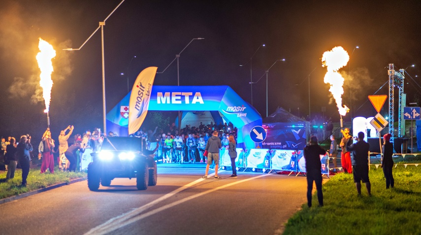 Nocne bieganie na Modrzewinie zdjęcie nr 293833