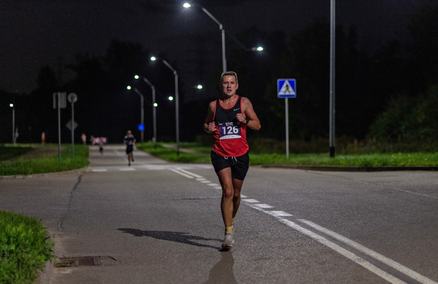 Nocne bieganie na Modrzewinie zdjęcie nr 293851