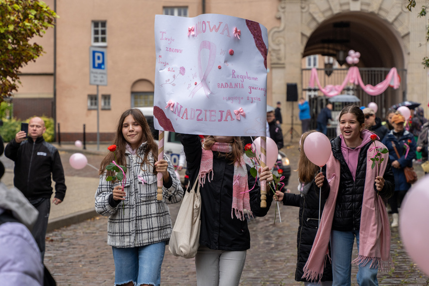 "Manifestujmy radość, pamiętajmy o badaniach i profilaktyce!" zdjęcie nr 295132