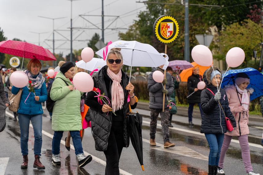 "Manifestujmy radość, pamiętajmy o badaniach i profilaktyce!" zdjęcie nr 295136