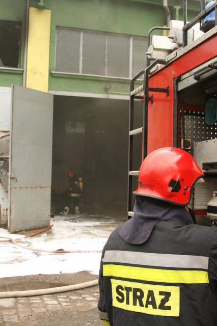 Pożar hali przy ulicy Dojazdowej zdjęcie nr 23960