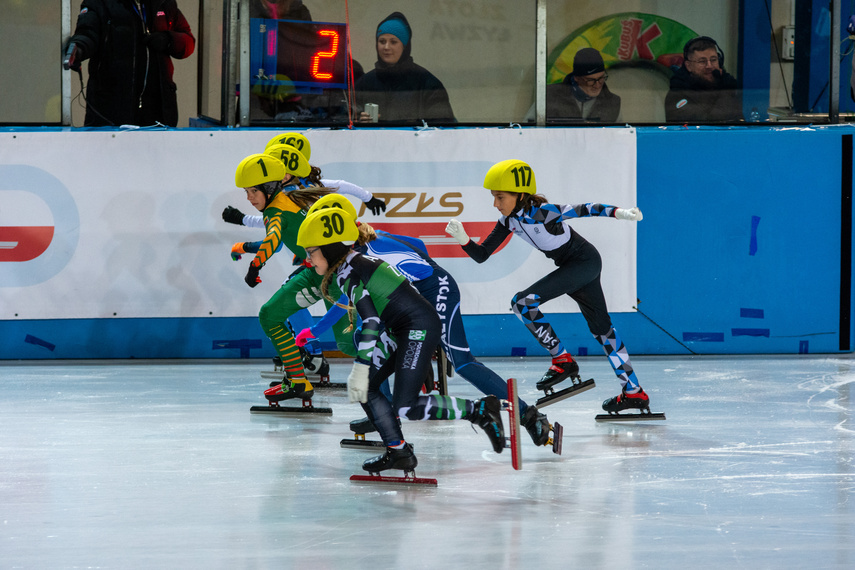 Lodowisko opanowane przez short track zdjęcie nr 295783