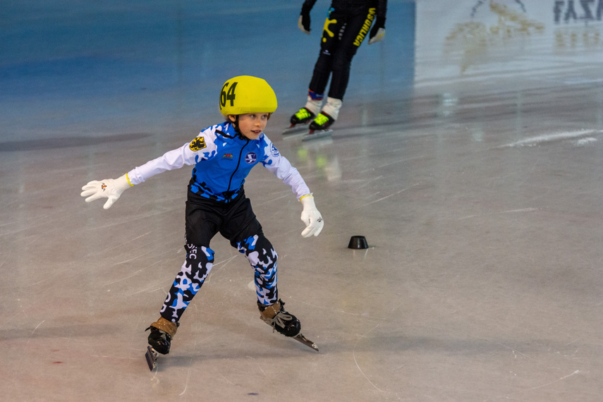 Lodowisko opanowane przez short track zdjęcie nr 295774