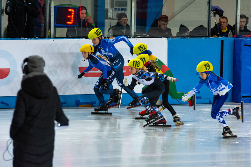 Lodowisko opanowane przez short track zdjęcie nr 295779