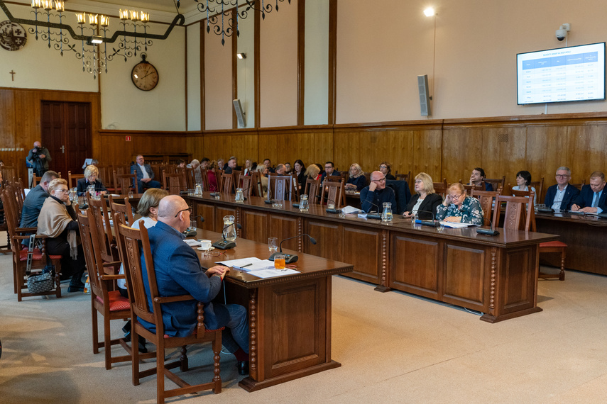 Prezydent: „Budżet trudny, ale bezpieczny” zdjęcie nr 296621