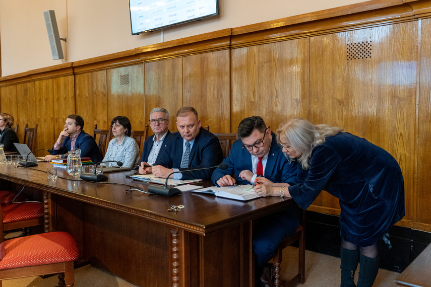 Prezydent: „Budżet trudny, ale bezpieczny” zdjęcie nr 296624