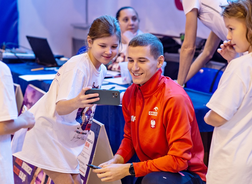 Na sportowo z Igą Baumgart-Witan i Kacprem Lewalskim zdjęcie nr 296819