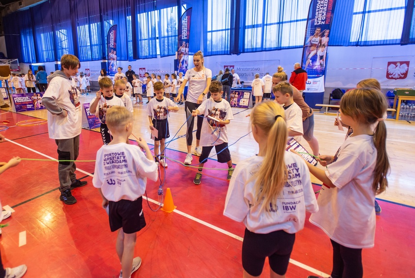 Na sportowo z Igą Baumgart-Witan i Kacprem Lewalskim zdjęcie nr 296828