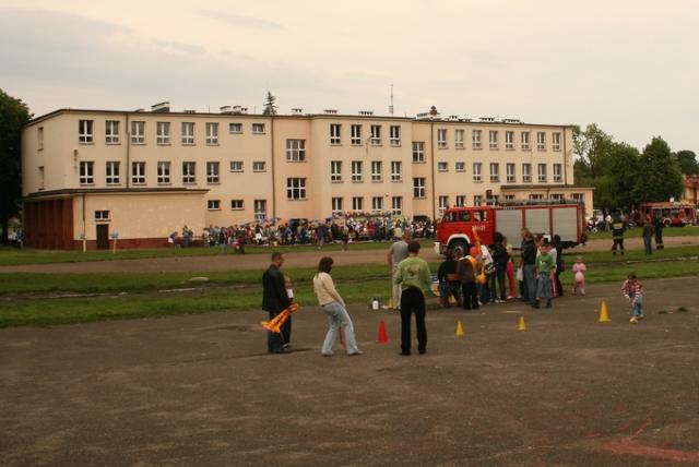 Festyn rodzinny w SP nr 16 zdjęcie nr 24146