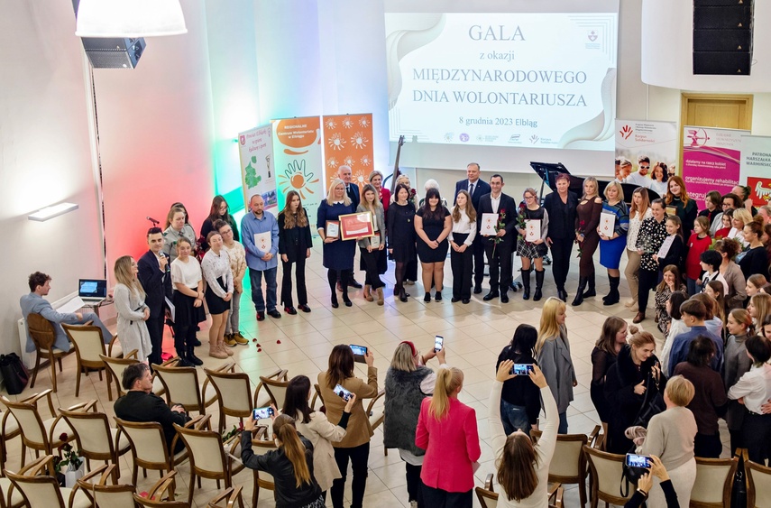 Dziękując za pomoc, czyli gala wolontariuszy zdjęcie nr 297800