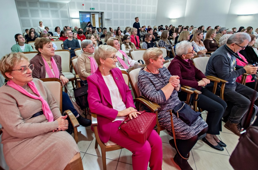 Dziękując za pomoc, czyli gala wolontariuszy zdjęcie nr 297782