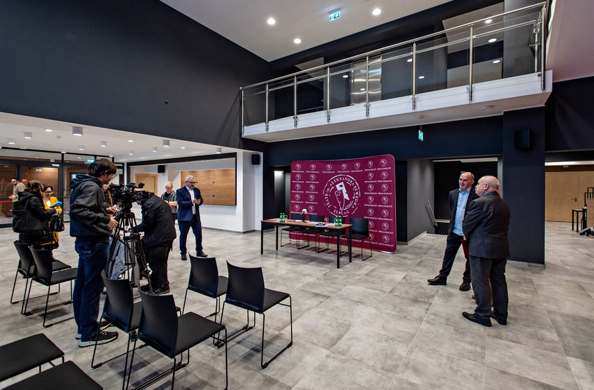 Teatr nasz widziałem ogromny zdjęcie nr 298211
