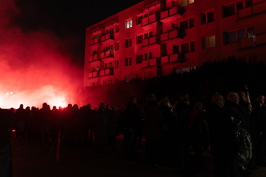 "Strzelano do swojego społeczeństwa". Solidarnościowe obchody Grudnia 1970 zdjęcie nr 298483