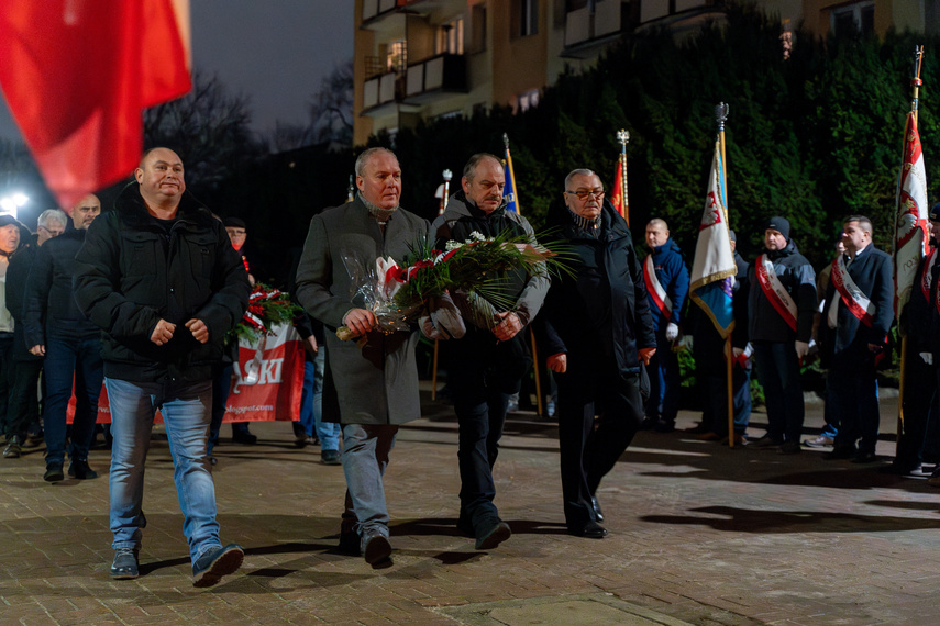 "Strzelano do swojego społeczeństwa". Solidarnościowe obchody Grudnia 1970 zdjęcie nr 298502