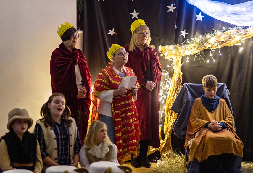 Pomagają dzieciom i czekają na wolontariuszy zdjęcie nr 298522
