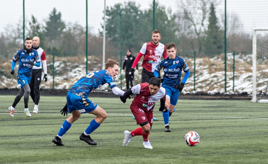 Śnieg, piłka i Olimpia zdjęcie nr 300339