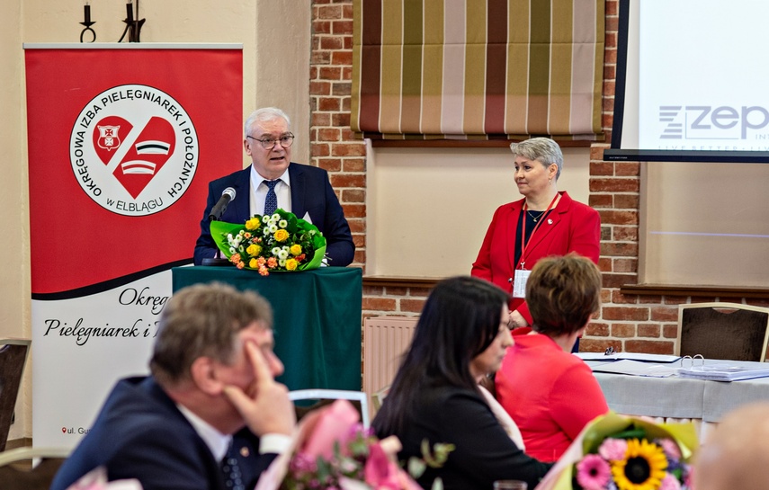 "Musimy walczyć o zastępowalność pokoleniową". Pielęgniarki i położne podsumowują i planują zdjęcie nr 303554