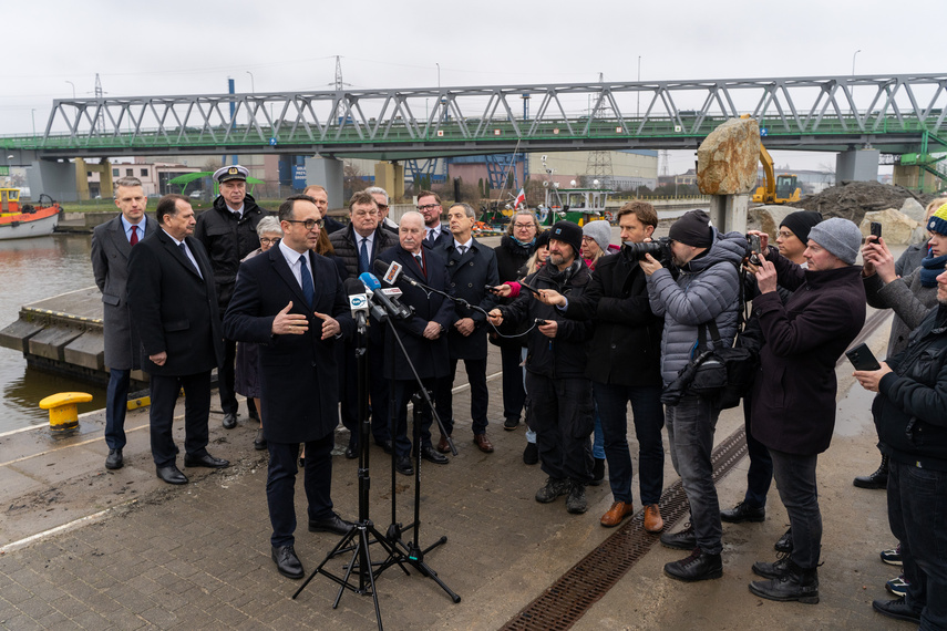 Koniec wojny rządu z samorządem w sprawie portu zdjęcie nr 303974