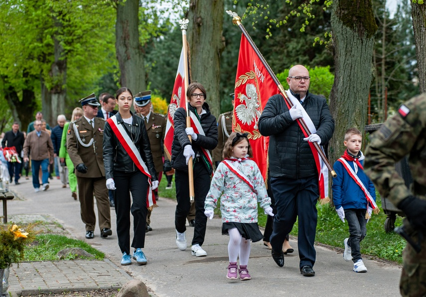 Bez prezydentów na smoleńskich obchodach zdjęcie nr 304796