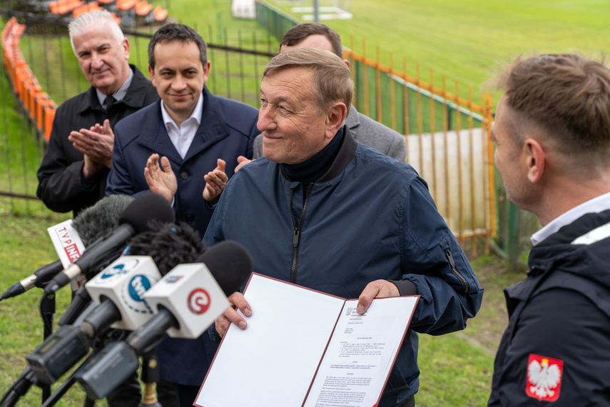 To się ogląda Minister obejrzał stadion