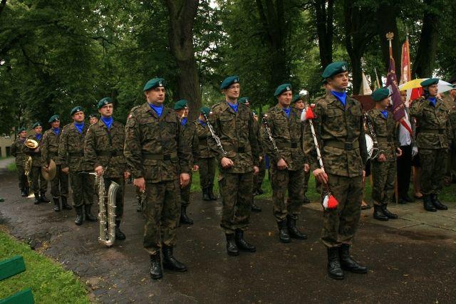 W Parku Traugutta odsłonięto Obelisk Inwalidów Wojennych zdjęcie nr 24803