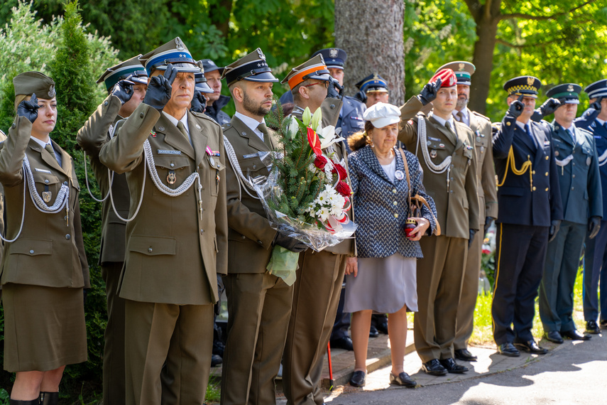 W rocznicę zakończenia wojny w Europie zdjęcie nr 307061