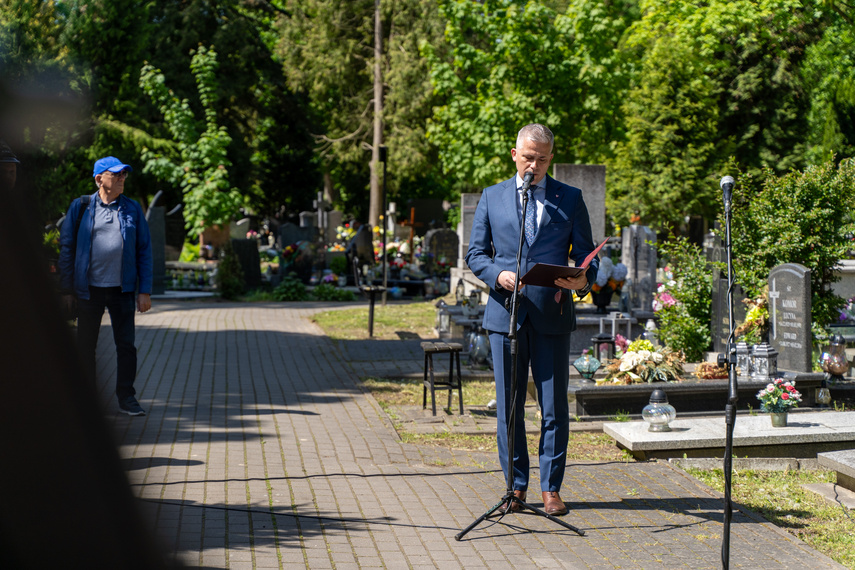 W rocznicę zakończenia wojny w Europie zdjęcie nr 307051