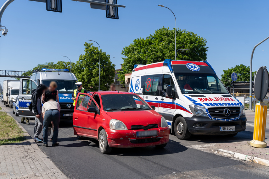 Problematyczna kolizja na Grunwaldzkiej zdjęcie nr 307761