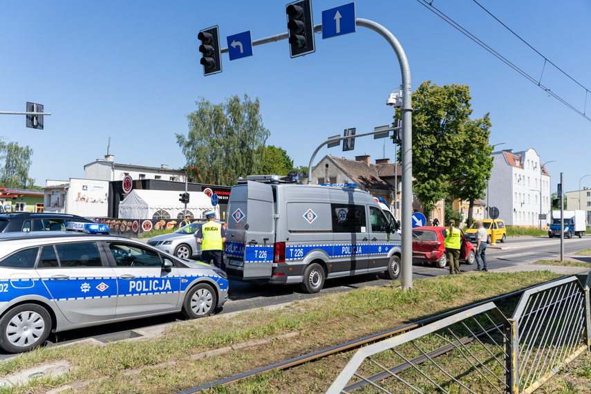 Problematyczna kolizja na Grunwaldzkiej zdjęcie nr 307762