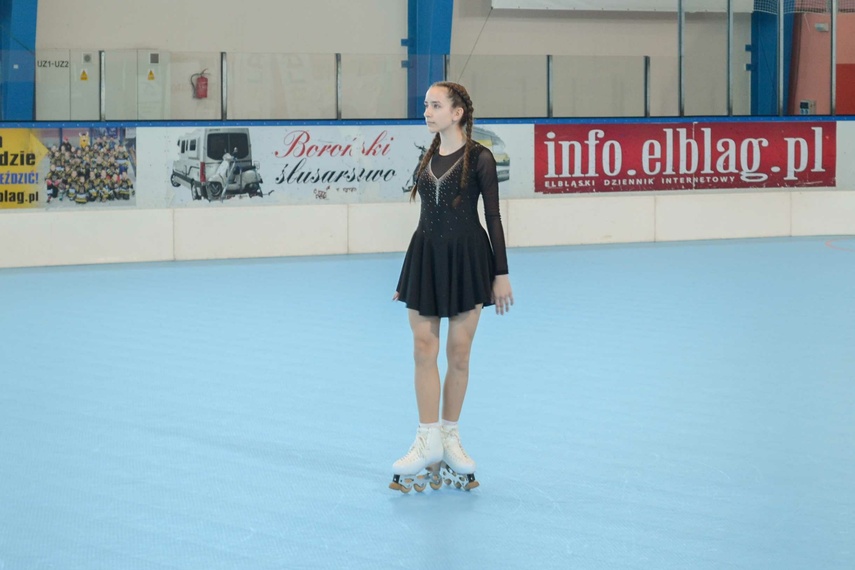 Figurowa jazda na rolkach zdjęcie nr 307803