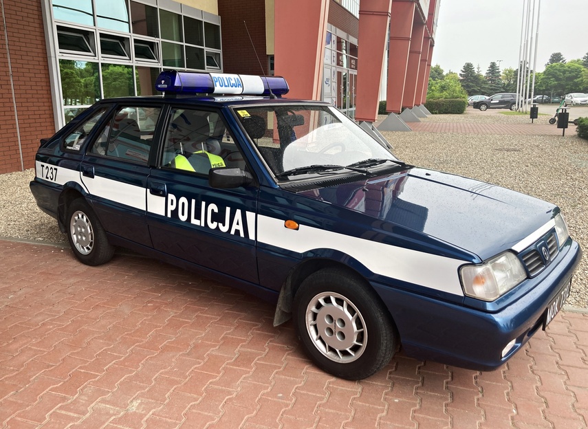 Kandydaci na policjantów konta tor przeszkód zdjęcie nr 308429