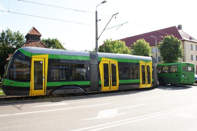 Autobus vs. tramwaj zdjęcie nr 25609
