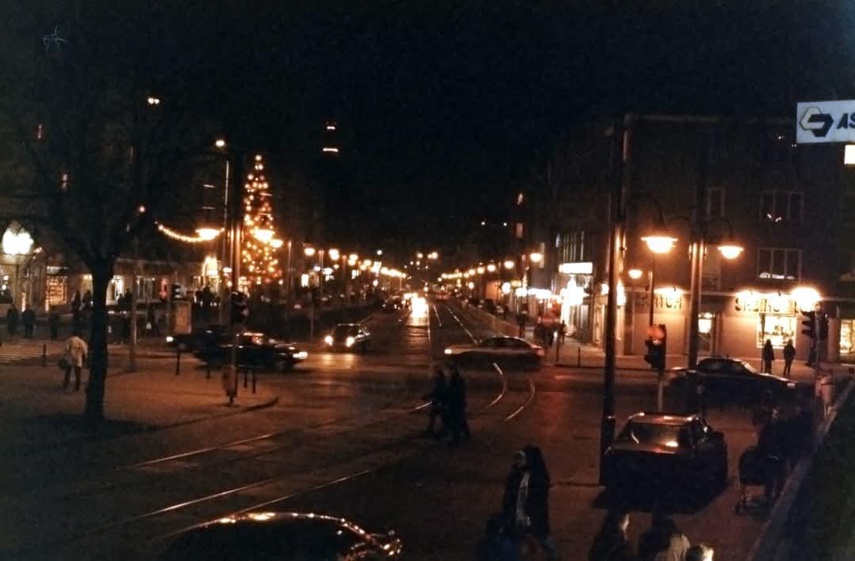 Lampki nad ulicami i magiczne wigilie na Pawiej, czyli świąteczne wspomnienia z dzieciństwa zdjęcie nr 321705