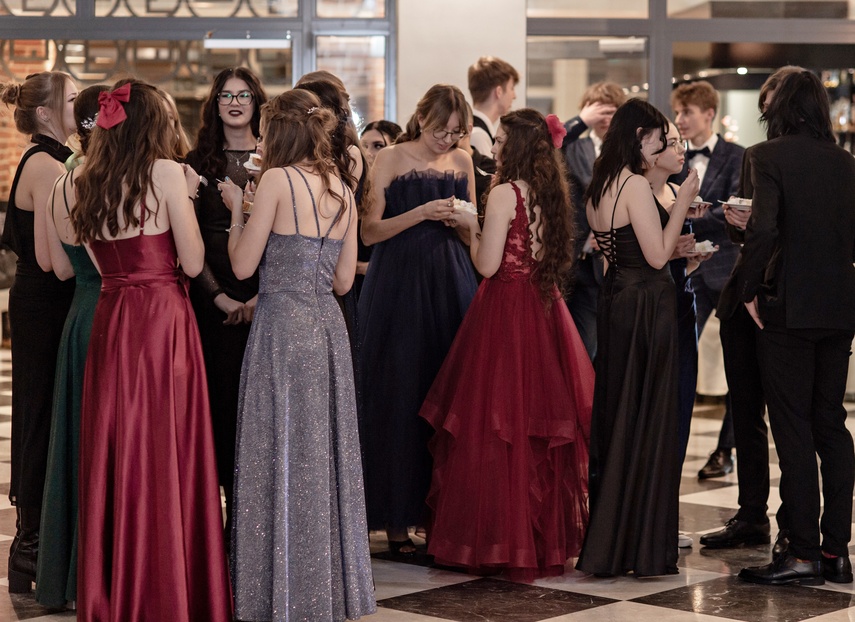 Studniówka Zespołu Szkół Pijarskich.  zdjęcie nr 322501