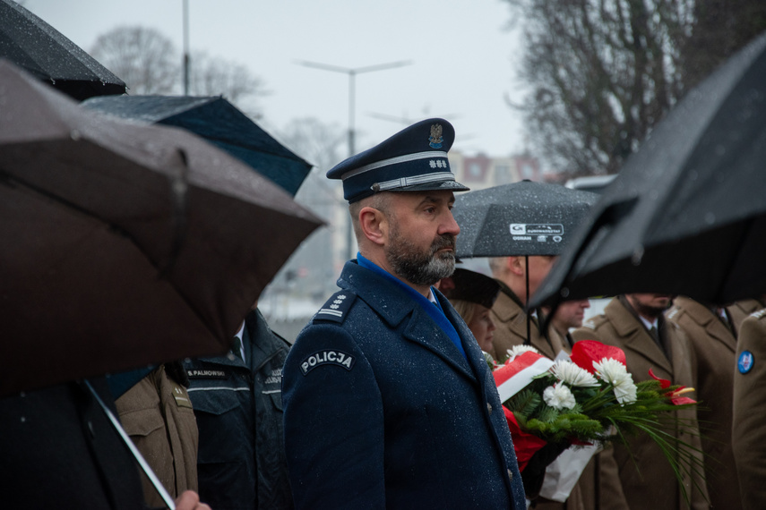 "Ich życie było świadectwem niezłomności" zdjęcie nr 326378