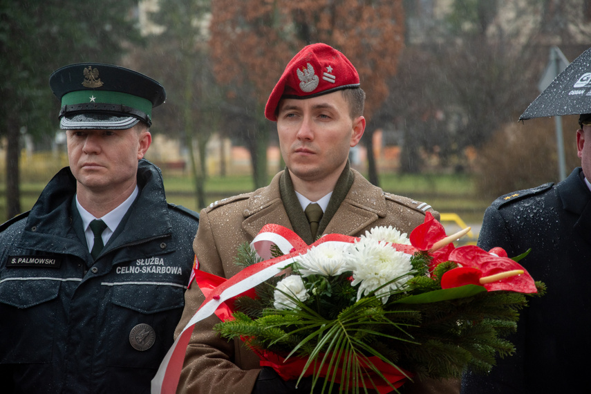 "Ich życie było świadectwem niezłomności" zdjęcie nr 326395