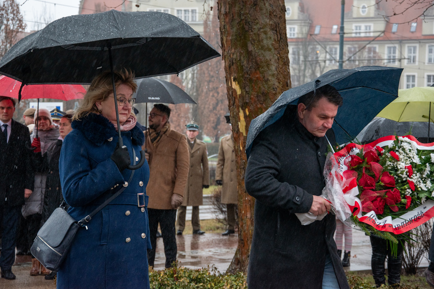 "Ich życie było świadectwem niezłomności" zdjęcie nr 326412