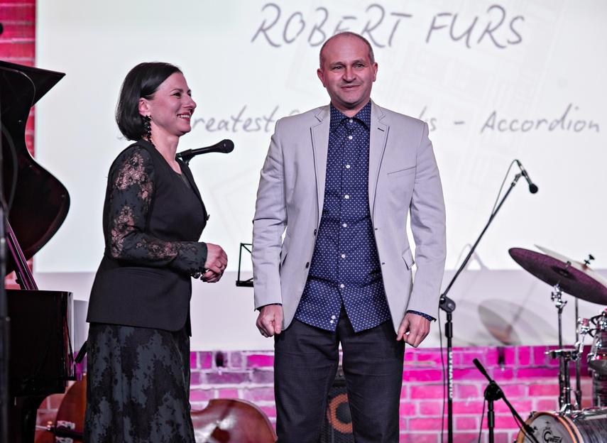 Kulturalne nagrody i stypendia wręczone zdjęcie nr 327649