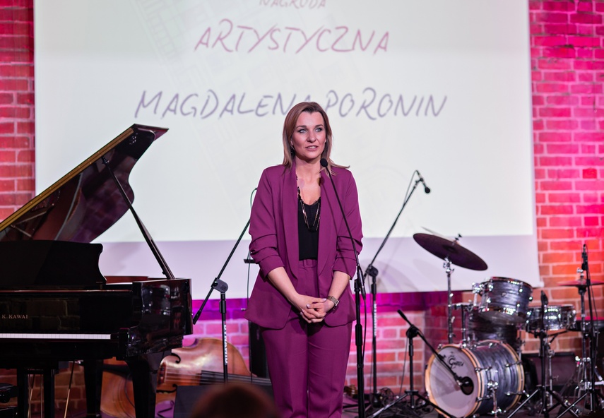 Kulturalne nagrody i stypendia wręczone zdjęcie nr 327661