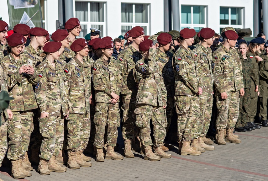 „W regionie potrzeba jeszcze 5 tysięcy żołnierzy” zdjęcie nr 328074